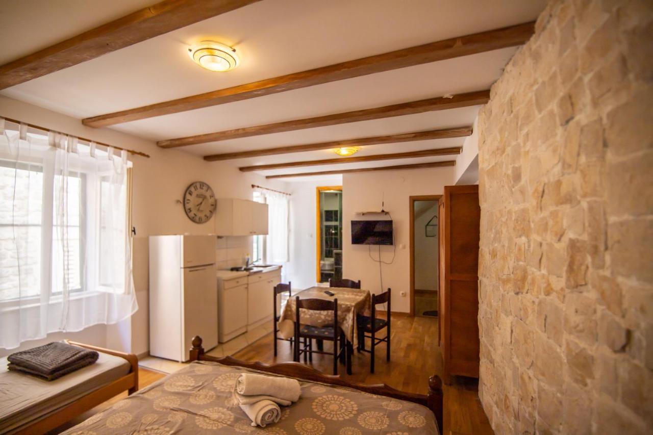 Apartments Loriana Sibenik Luaran gambar