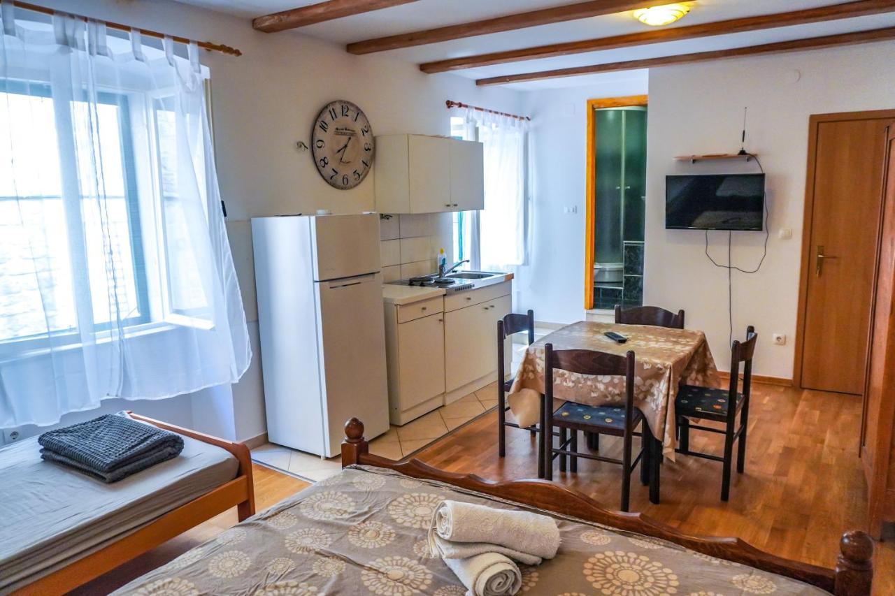 Apartments Loriana Sibenik Luaran gambar