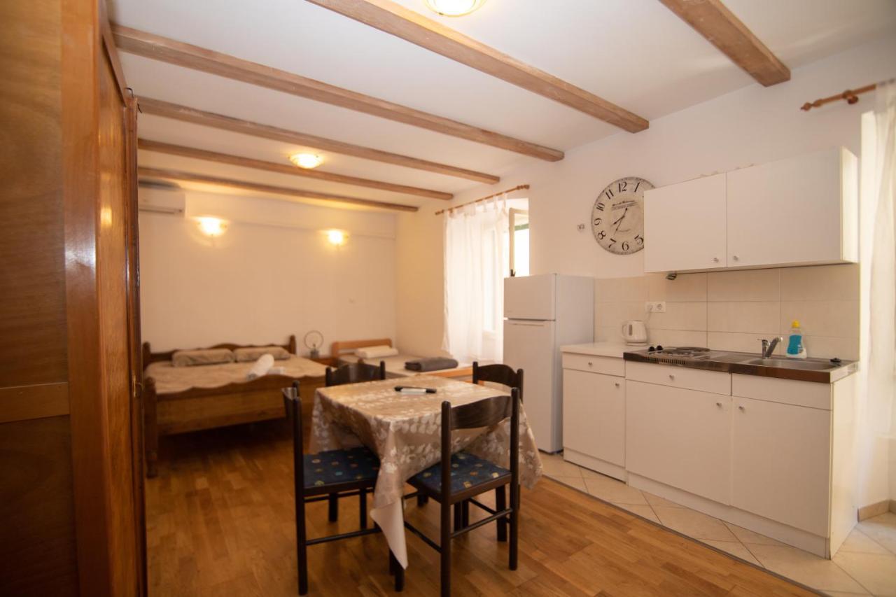 Apartments Loriana Sibenik Luaran gambar