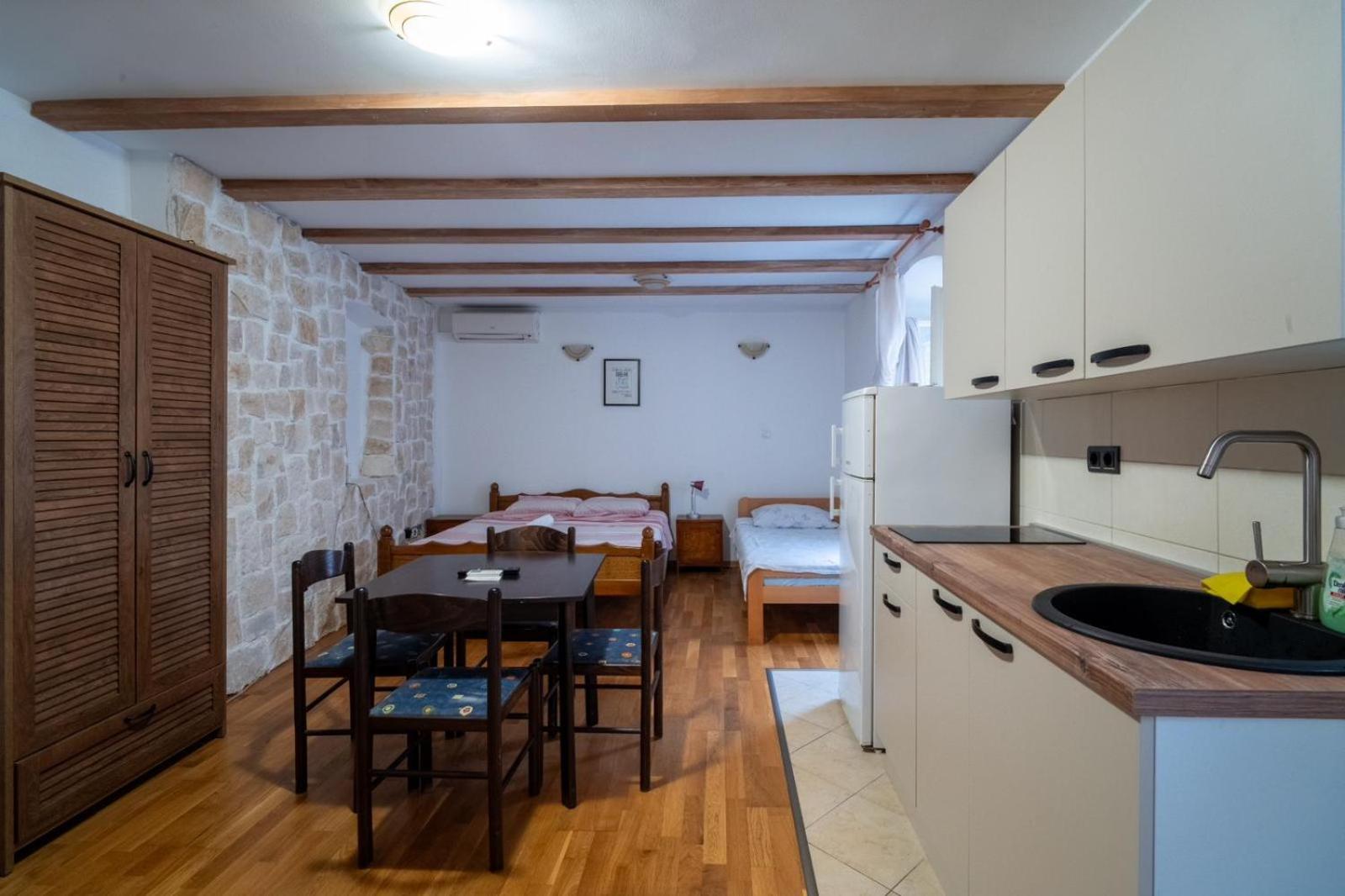 Apartments Loriana Sibenik Luaran gambar