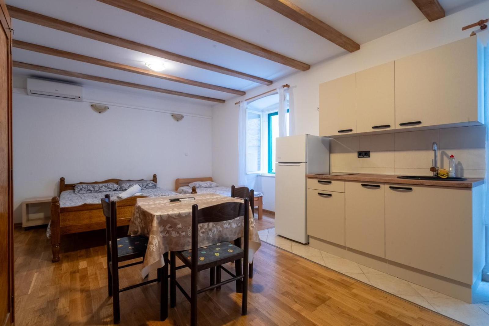 Apartments Loriana Sibenik Luaran gambar